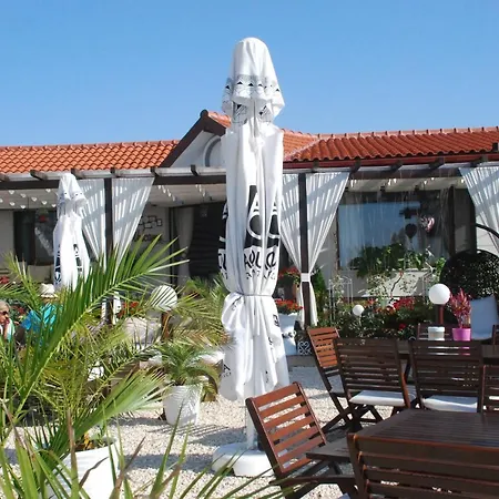 Pensjonat Casa Ok By Ovo Vama Veche